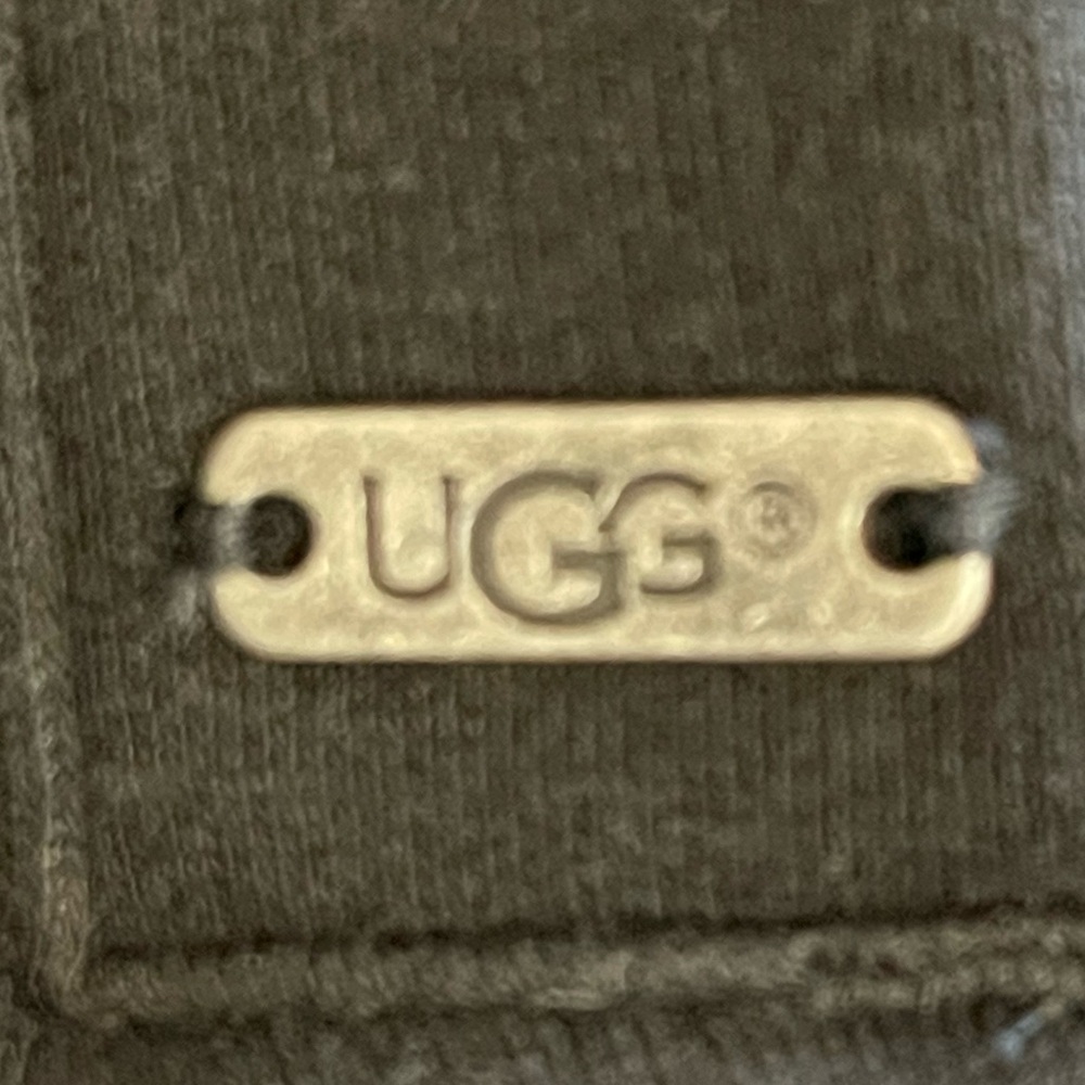 Ugg Charlynne women’s poncho in black XS/S - Picture 7 of 8